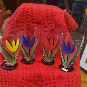 Colorful Tulip Glass Set